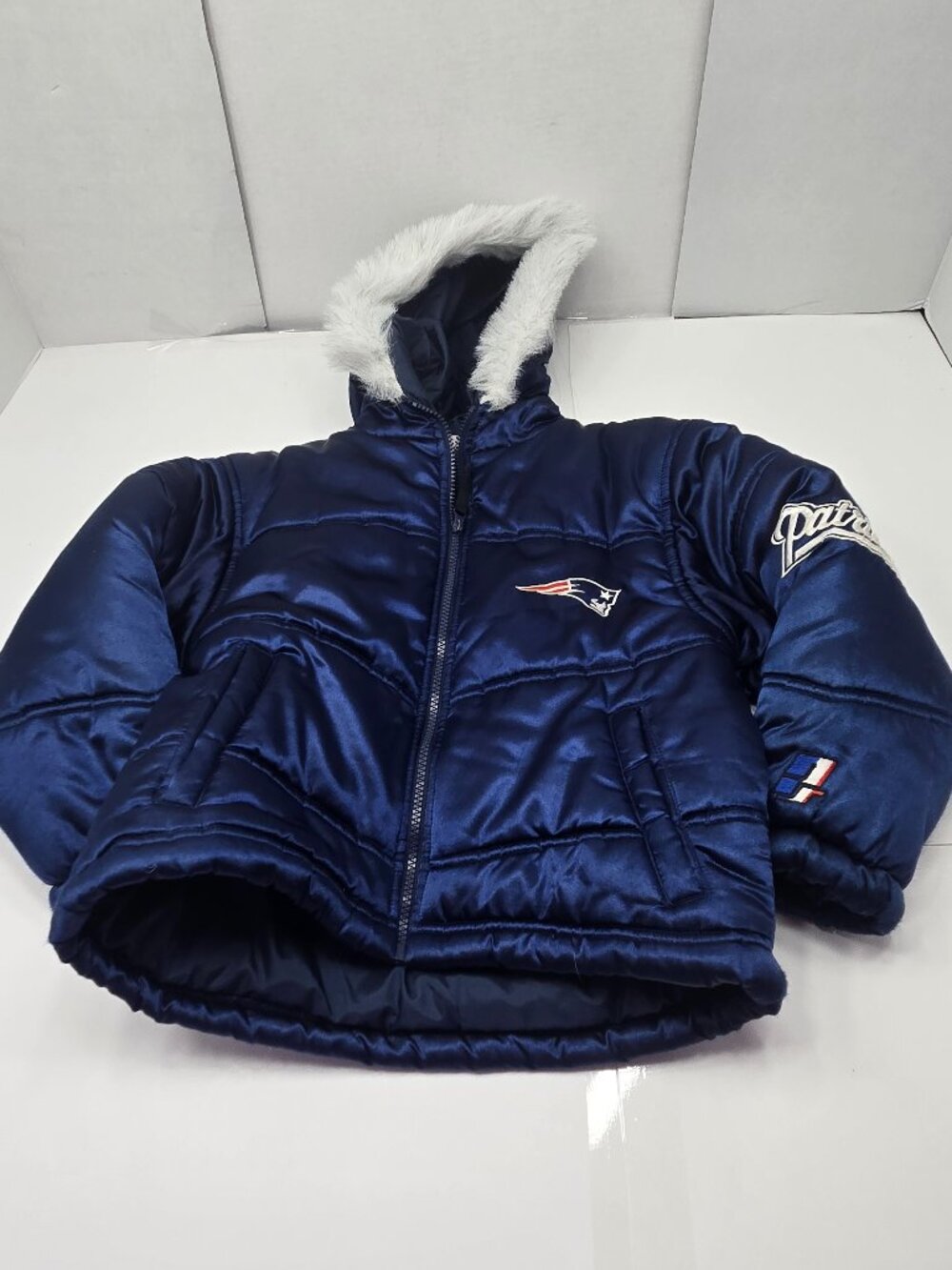 🏈 NEW ENGLAND PATRIOTS YOUTH WINTER JACKET – SIZE 6X – $39 🏈